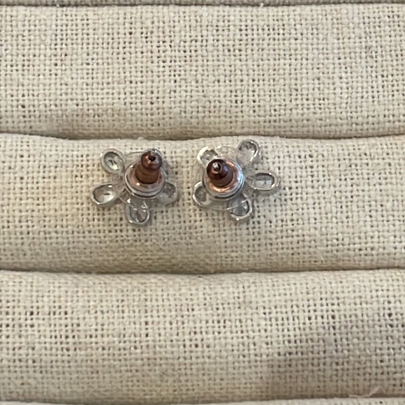 Beautiful sterling silver flower earrings - Picture 4 of 5